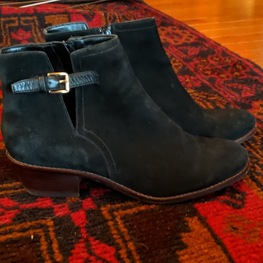 Cole has boots